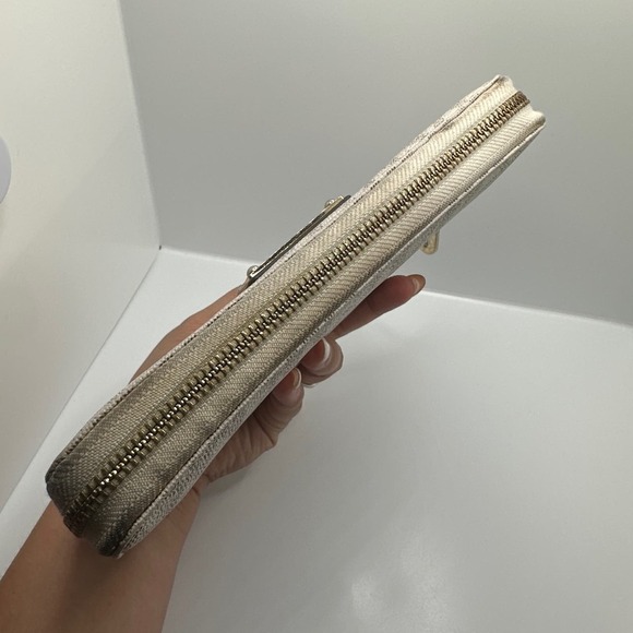 MICHAEL KORS Jet Set Zip Around Wallet - Picture 4 of 12